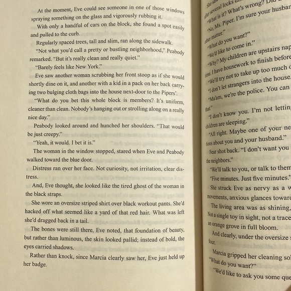 Faithless in death by J.D. Robb - Picture 4 of 4